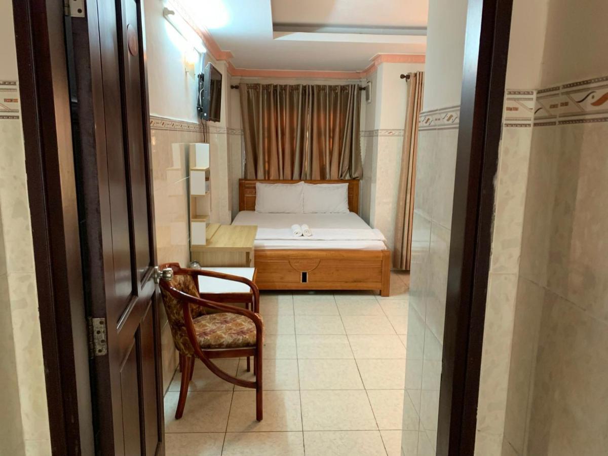 Minh Tuan Hotel Thành Pho Ho Chí Minh Esterno foto