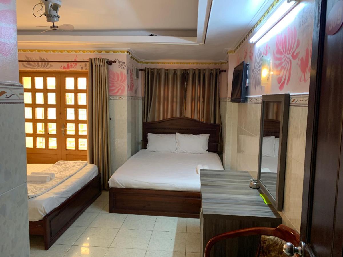 Minh Tuan Hotel Thành Pho Ho Chí Minh Esterno foto