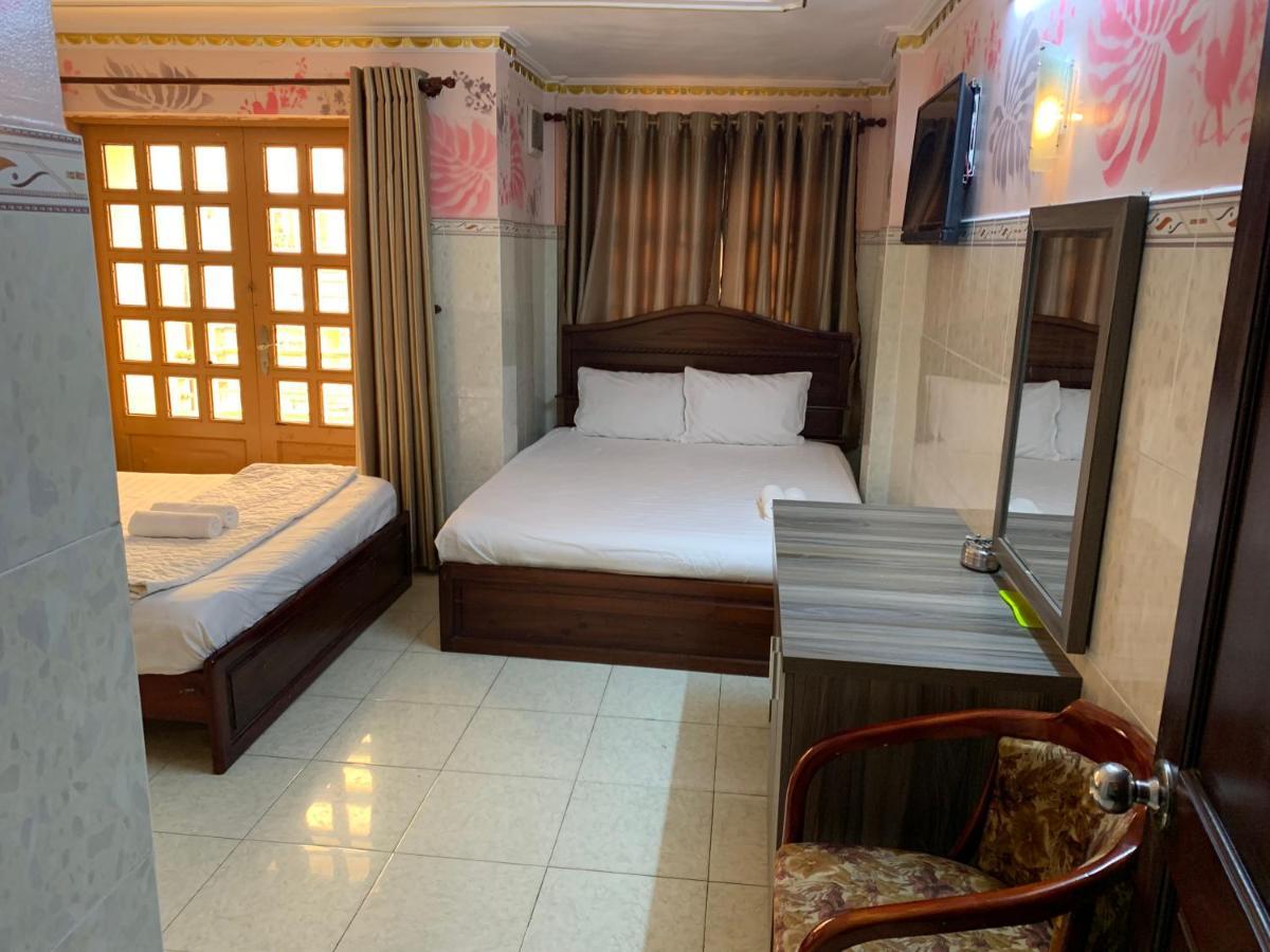 Minh Tuan Hotel Thành Pho Ho Chí Minh Esterno foto